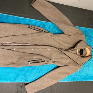 Höst kappa  - Oanvänd kappa i xs, passar en s också 