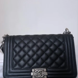 Svart väska - Väldigt fin kopia