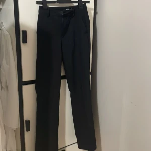 bikbok kostym  - köptes förra året, knappast använda. 