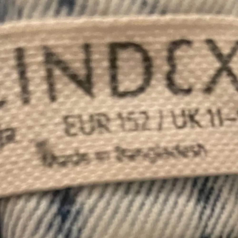 💕Jag säljer ett par jättefina byxor i storlek 152 från Lindex 💕. Jeans & Byxor.