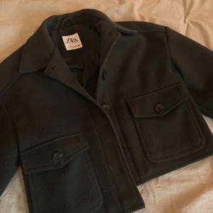 Kort kappa - Köpt på vinted men kom i fel storlek