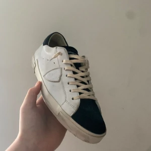 Philippe model - Säljer mina Philippe model skor storlek 45 skick 9/10           Box ingår inte morsan slängde den