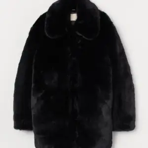 Very nice fuox fur jacket, size XS, new