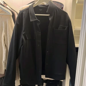 Tunn jacka - Fint skick. 