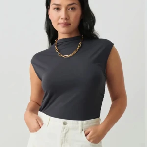 Soft touch - Soft touch topp från Gina Tricot, Storlek S, använd en gång! 60kr + frakt 🙌🏼