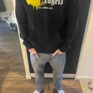 Palm angels hoodie - Bra skick Nypris 4-5k 