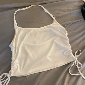 Vit topp - Aldrig använd 