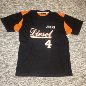 Diesel tshirt - Snygg chill tshirt från diesel för liten för mig