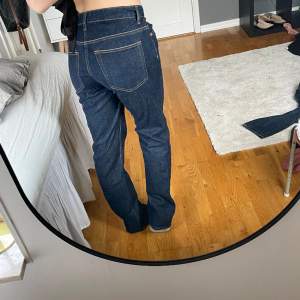 Snygga jeans från Weekday som aldrig är använda!💙