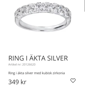 Silver ring - Jätte fin silver ring från guldfynd, säljer då jag använder guld. Väldigt bra skick, Nypris:349kr