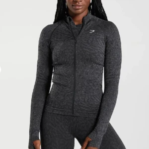 Gymshark tröja - Sparsamt använd, i nyskick. Nypris 699kr 😍