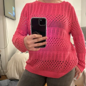 Stickad neonrosa tröja!👚 - Fin stickad tröja från Lindex!