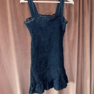 Jeans klänning  - Jeans klänning i storlek S💙Bra skick