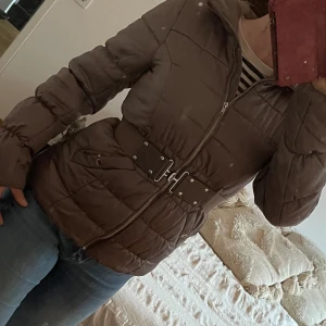 Jacka  - Storlek xs.Jag är en M. 