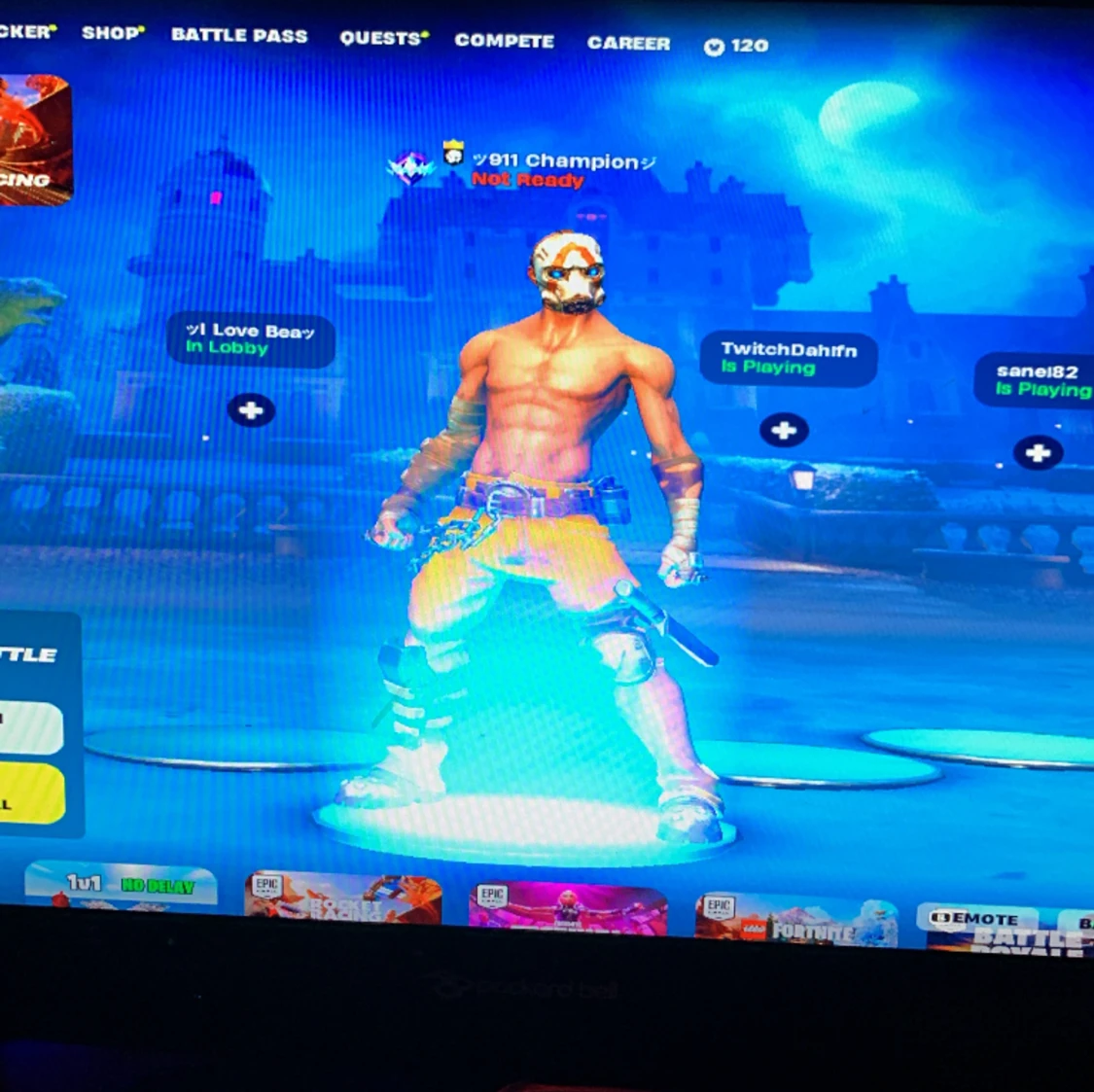 Säljer mot konto eller byter ( med 221 skins ( 159 pick Axe  - 91