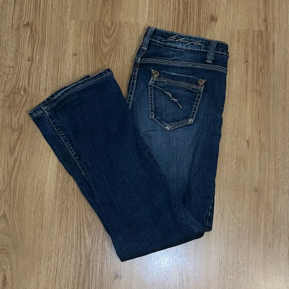 Ursnygga vintage jeans från Bluefire, storlek s(w29). Jeans & Byxor.