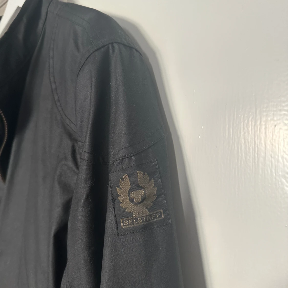 Belstaff vaxad jacka  - 90