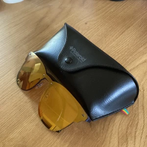 RAY-BAN 3576N/90377J - Säljer mina ray-bans nu! Går nästan inte att få tag på det är riktigt sällsynt! Skriv till mig om ni har några funderingar!!