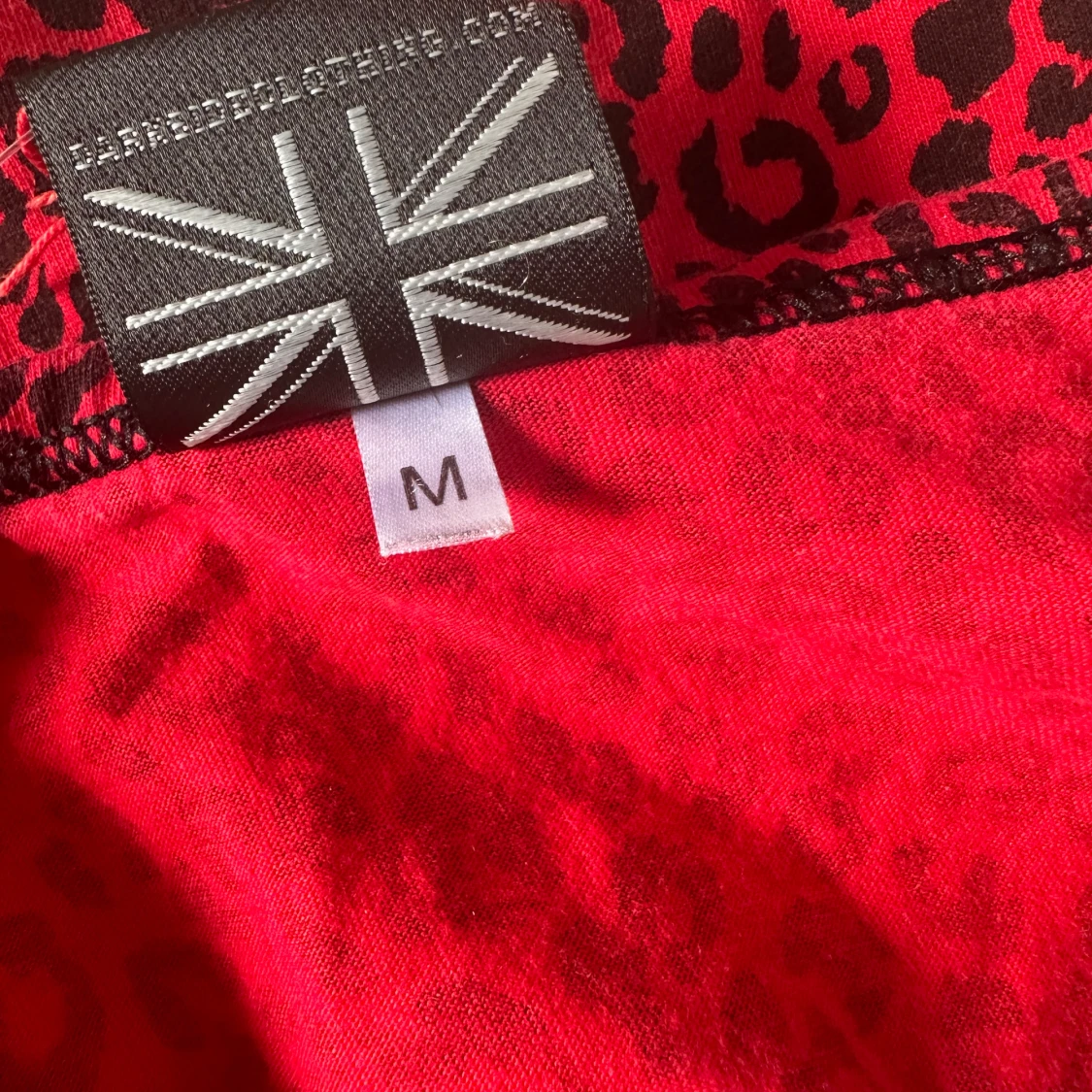 Top med rött leopardmönster - 92