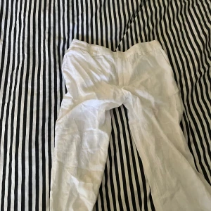 Lowwaist linne byxor  - Lowwaist linnebyxor från gina. Storlek S