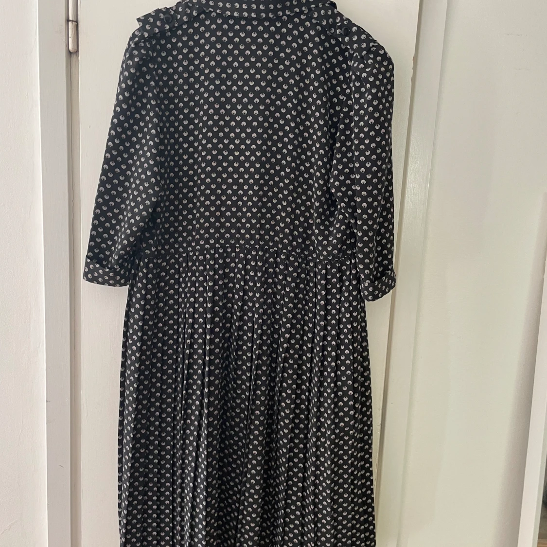 Snygg klänning - M - 90