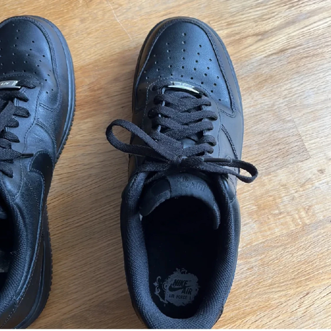 Black airforces  - 90