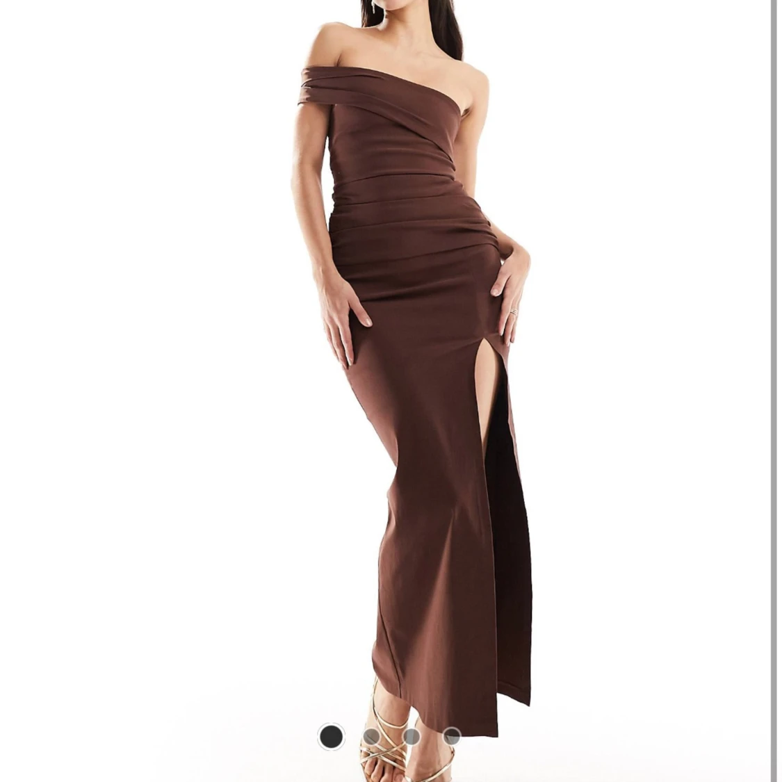 Off the shoulder klänning - 90