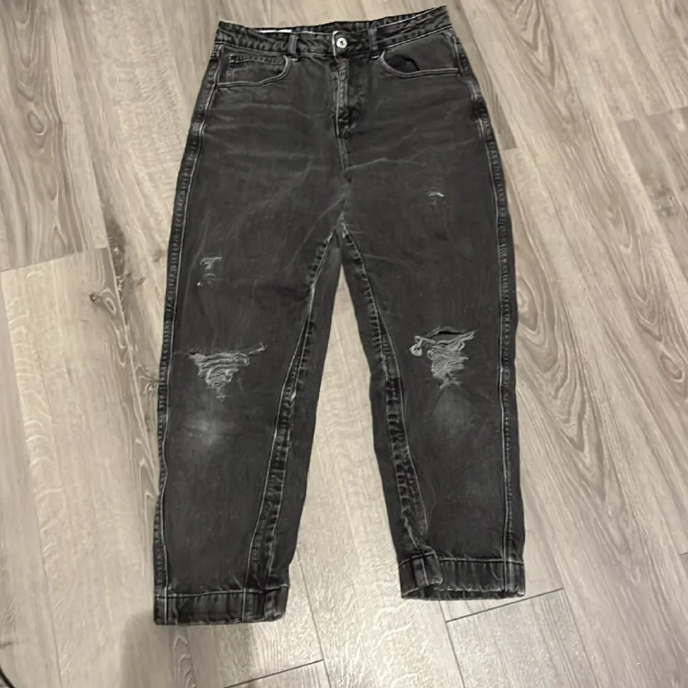 Svarta jeans från collusion, använd fåtal gånger. Jeans & Byxor.