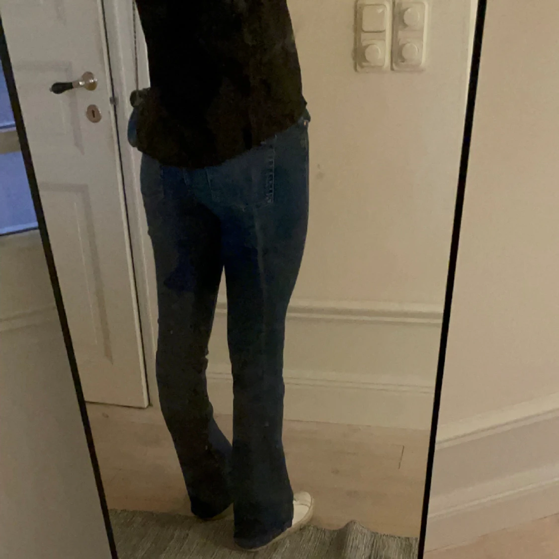 Supersnygga lågmidjade jeans💕 - 90