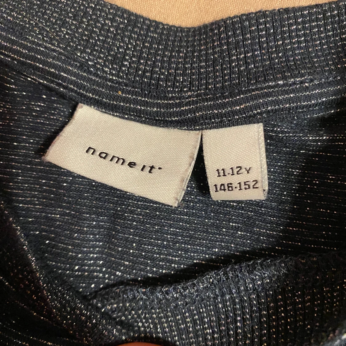 Fin fest tröja men funkar också som vardaglig - 90