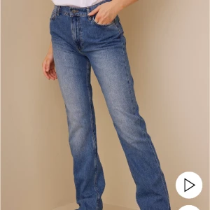 Nelly jeans  - Finns på min sida 