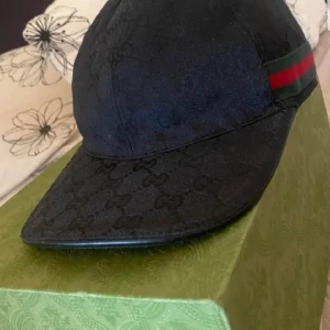 Gucci keps - Säljer nu min gucci keps i storlek:M 8/10 skick 