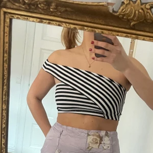 Crop top Ivyrevel - Crop top från ivyrevel i storlek xs