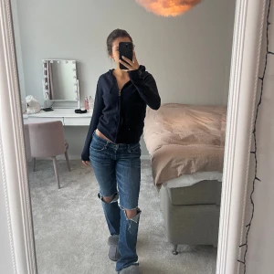 zip tröja - Från William de faye, 45% chasmere