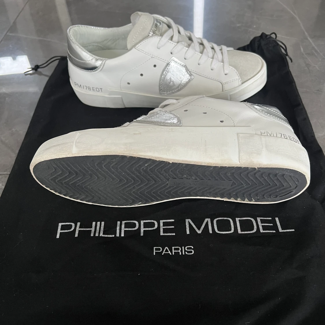 Philippe Model  - 92