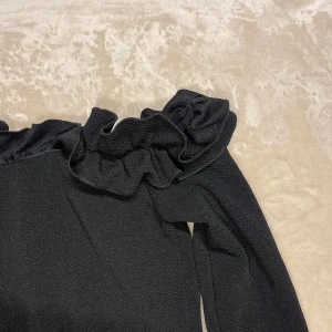 Topp - Aldrig använd 🖤