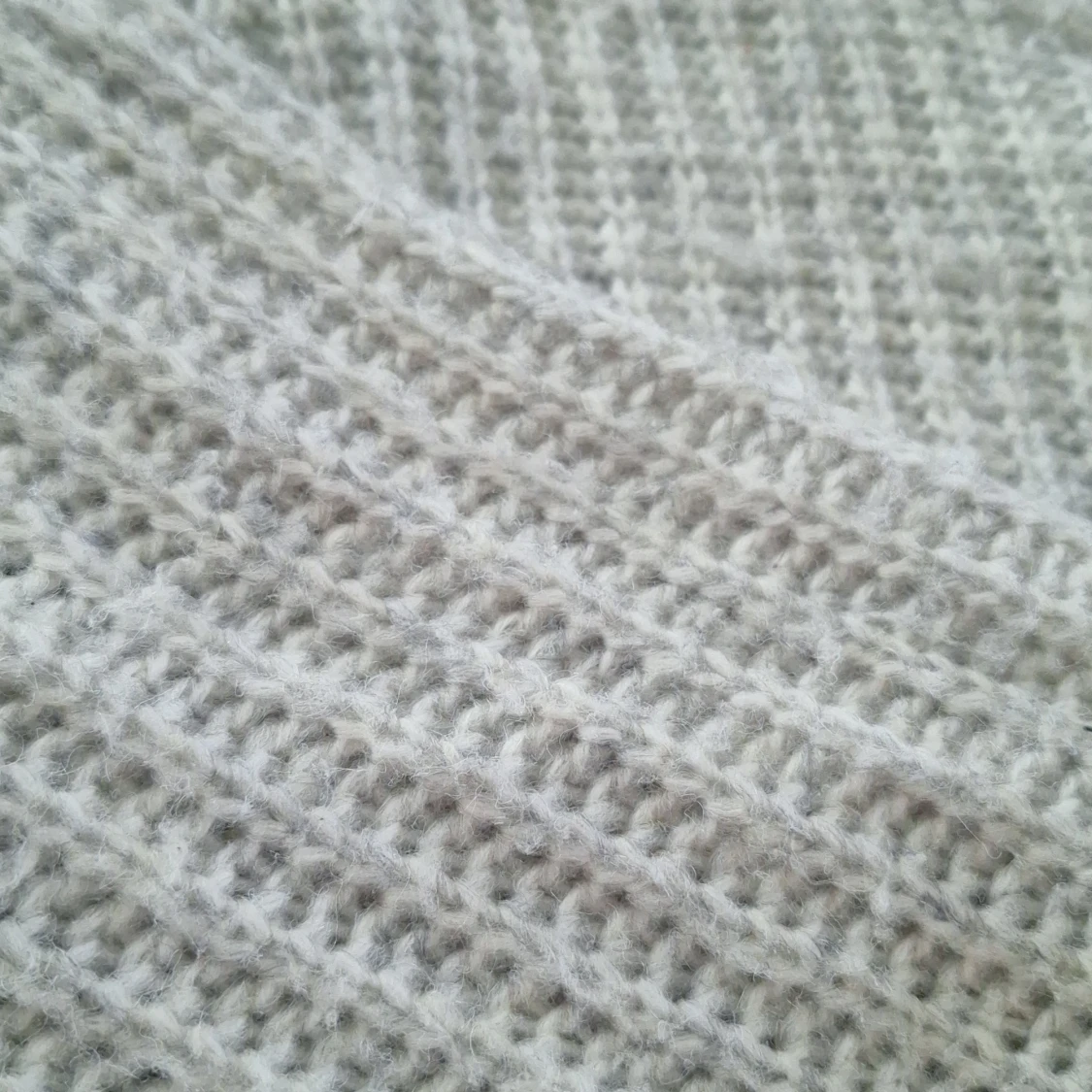 Stickad tröja ifrån lager 157 - 91