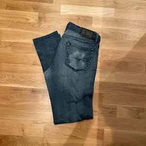 Ralph Lauren jeans - mycket bra skick - storlek W33x34L. Frågor? Skriv!