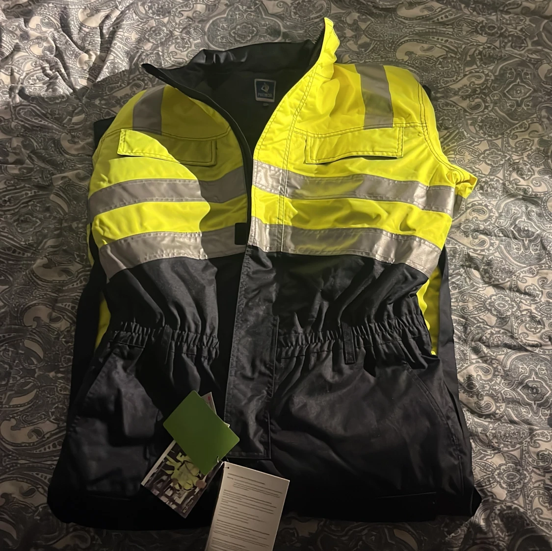 Jobb/vinter dräkt  - 93