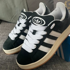 Helt nya adidas campus  - Helt nytt skick med prislapp