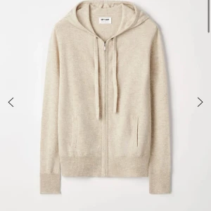 Soft goat hoodie  - Jätte fin soft goat hoodie som är i nyskick, nästa aldrig andvänt💕Köpt för 2500kr, Säljer för 1199kr🙌