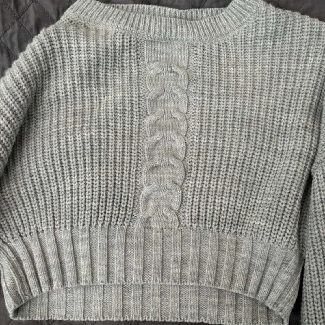 Grå stickad tröja från NA-KD - 91