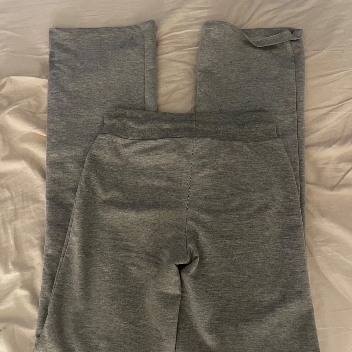 Grå mjukisbyxor - 90