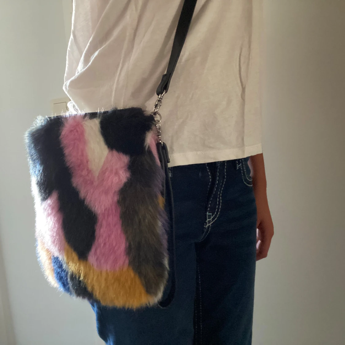 Fluffig och färgglad väska 😽💋 - 91