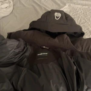 Sail racing jacka  - Fett jacka inga skador bra skick säljer på grund av vuxit ur den