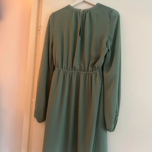 Klänning  - Strl 36 Turkos Bra skick 