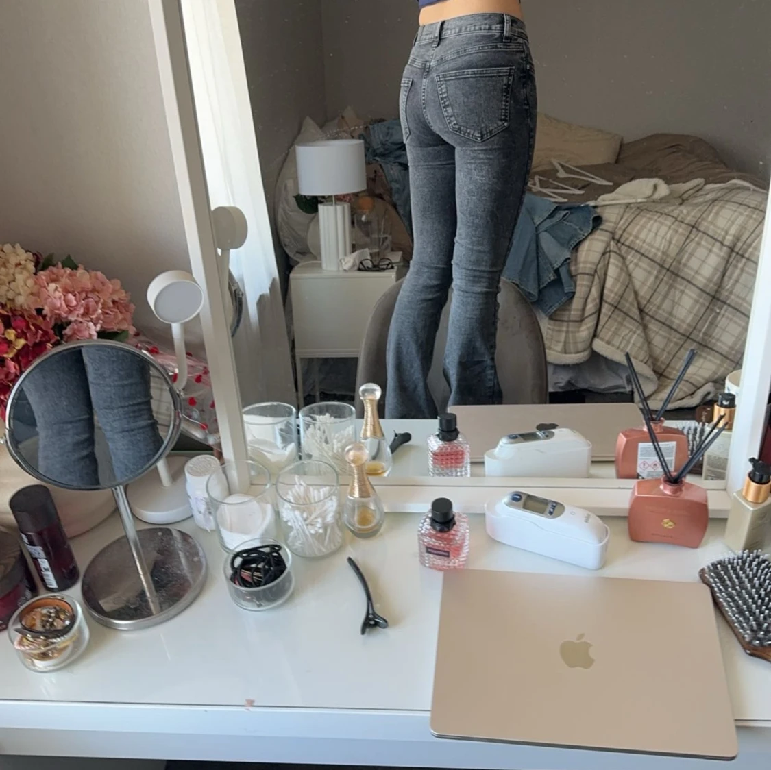 Grå jeansbyxor - 90