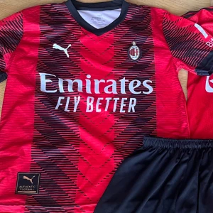 Leao tröja - Fotbollströja 