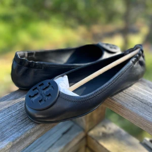 Tory Burch ballerinaskor  - Ballerinaskor från Tory Burch. Aldrig använda, helt nya. 