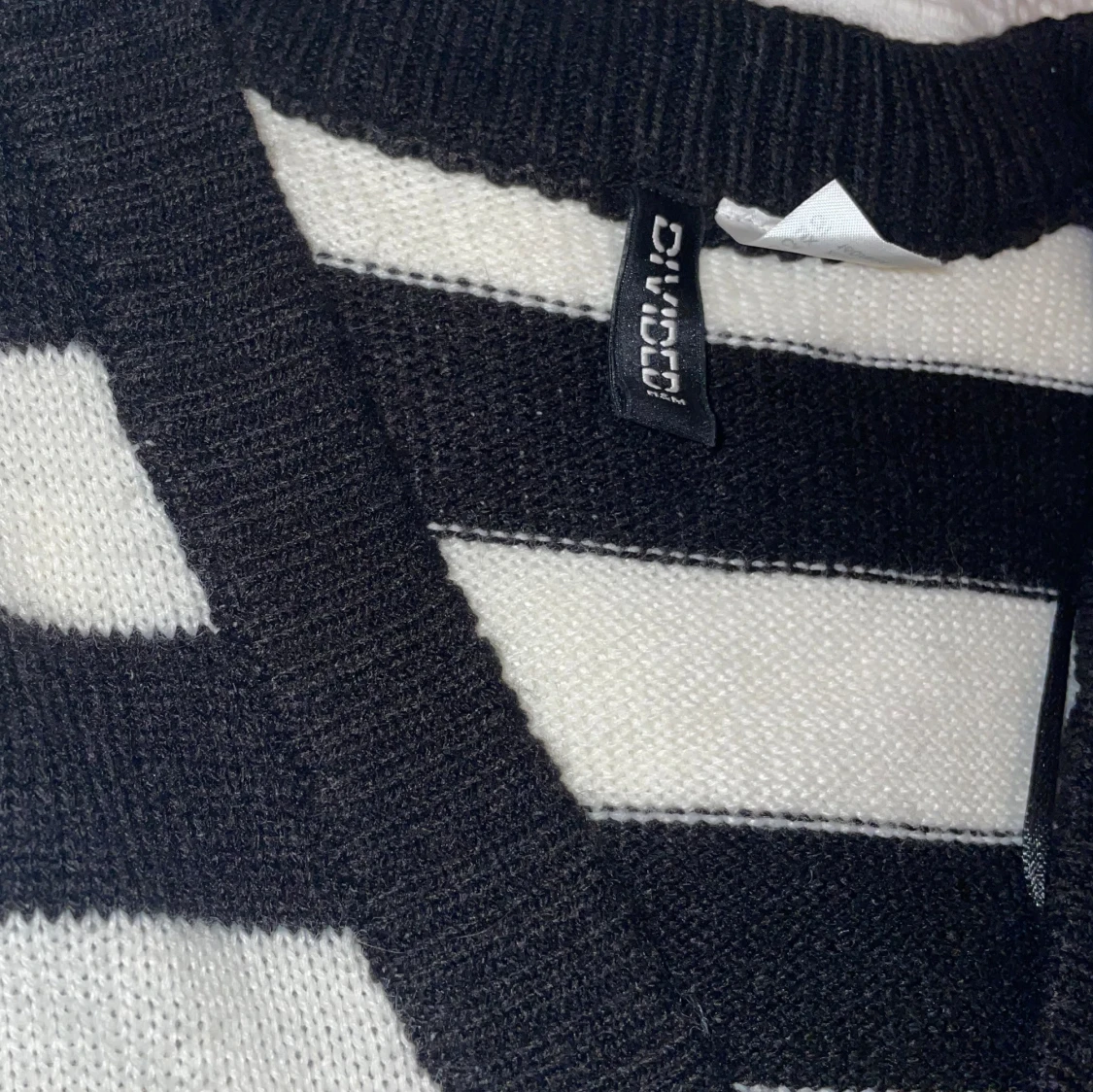 Randig kort tröja - 91